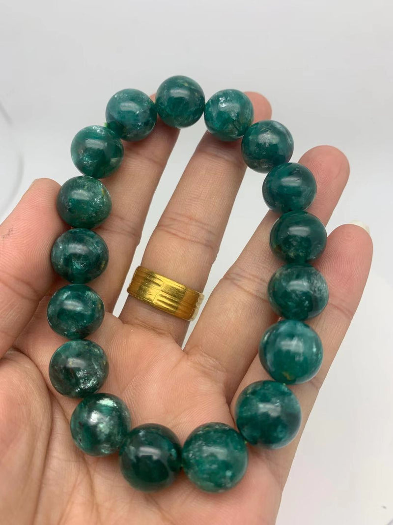 Natural crystal, emerald（祖母绿） bracelet